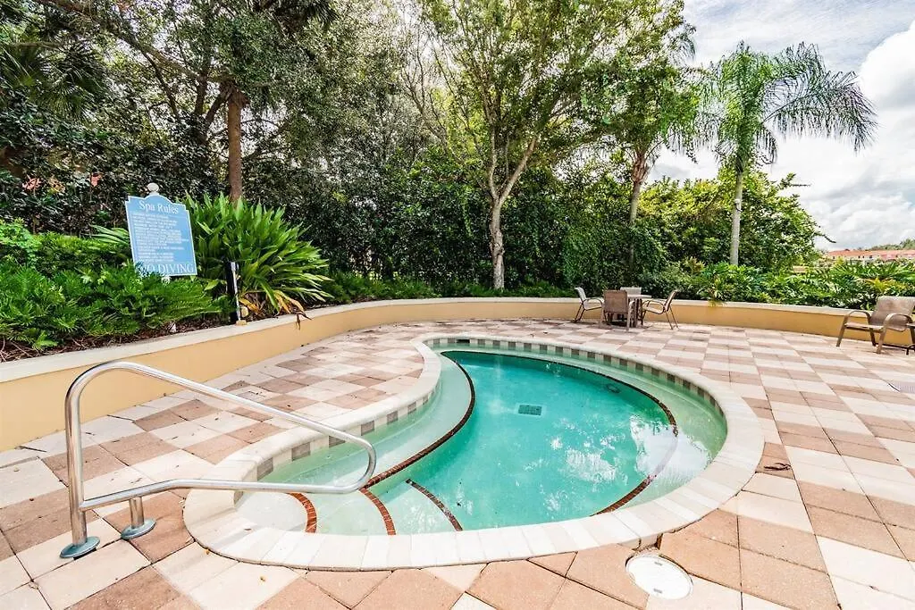 Elegant Jacuzzi Town House Near To - No Carpet Holiday home