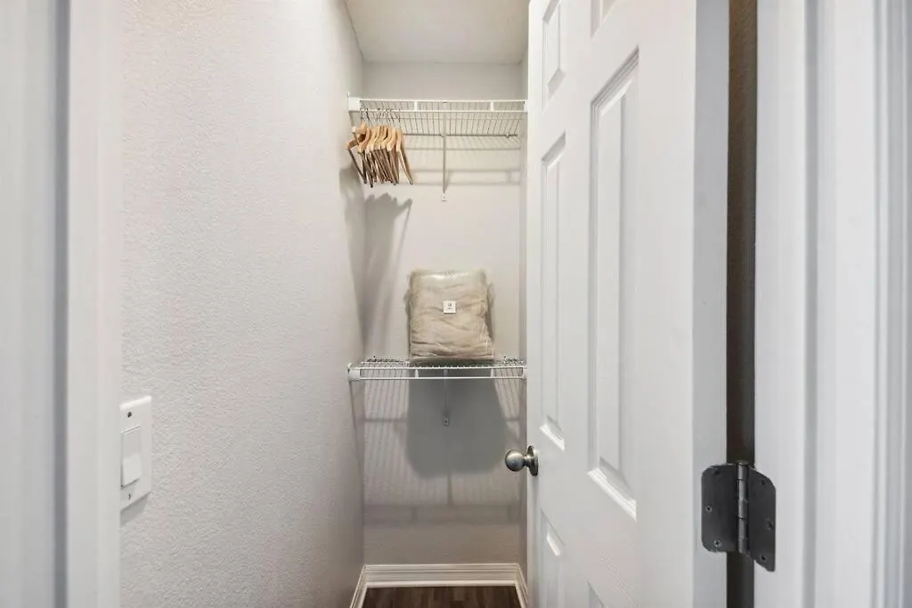 Small&comfy Private/jacuzzi Near Fiber Internet Kissimmee