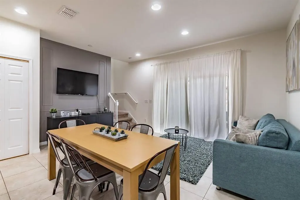 Cozy Private Jacuzzi Near To Fiber Internet Holiday home *