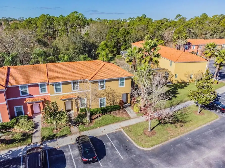 Elegant Jacuzzi Town House Near To - No Carpet * Kissimmee