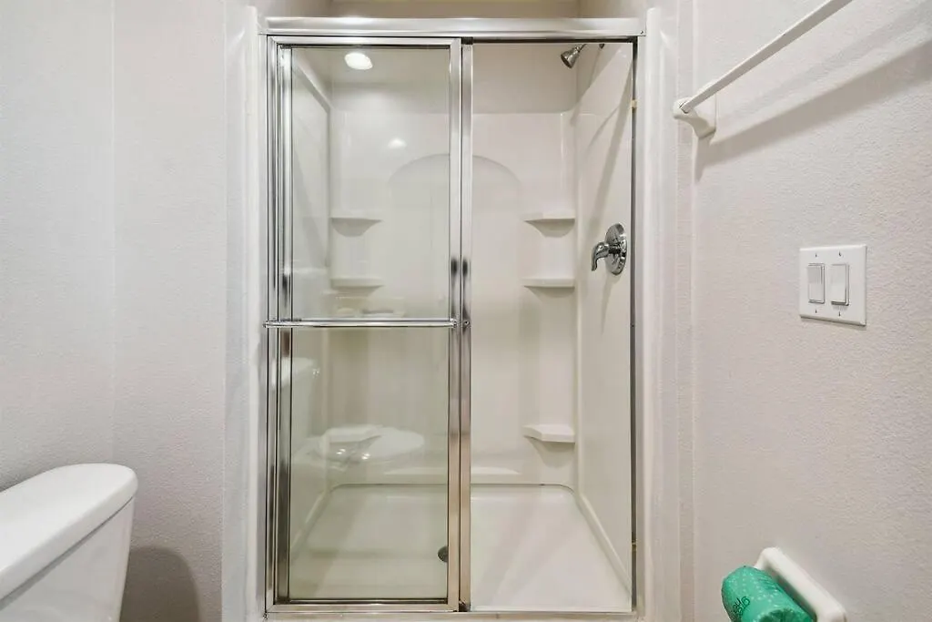 Small&comfy Private/jacuzzi Near Fiber Internet