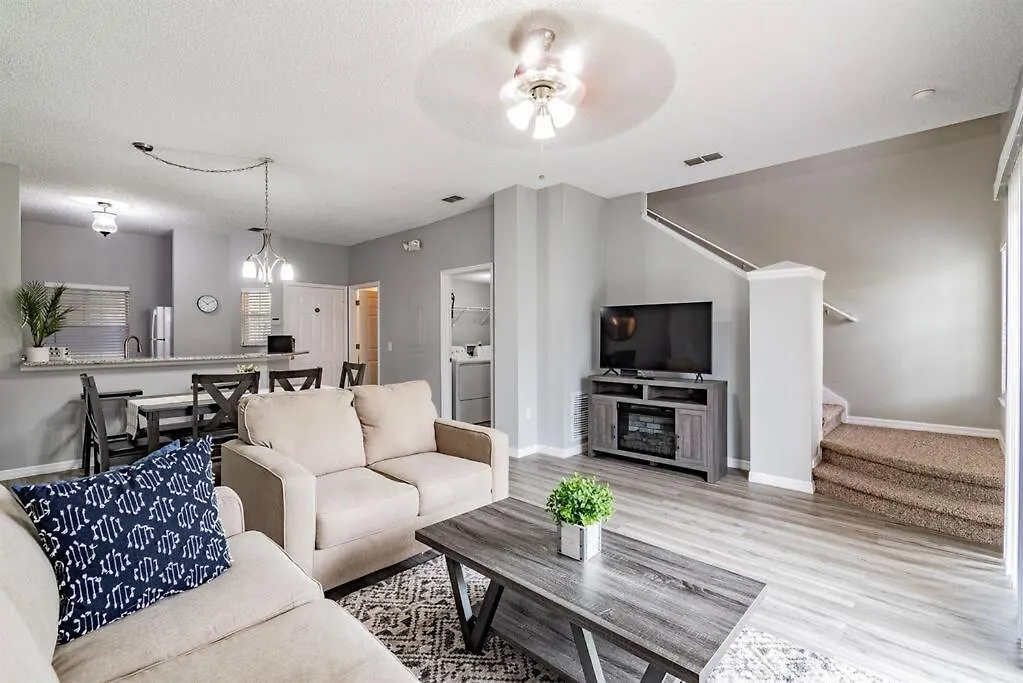 Charming & Cozy Townhouse Area - Berkley Kissimmee
