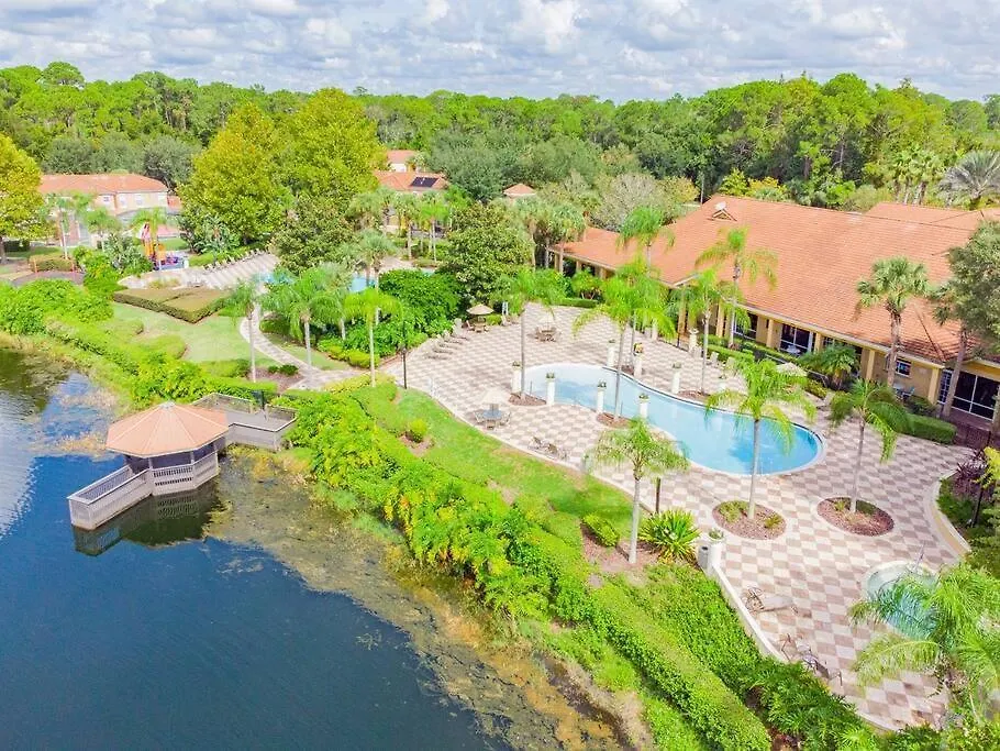 Elegant Jacuzzi Town House Near To - No Carpet Kissimmee