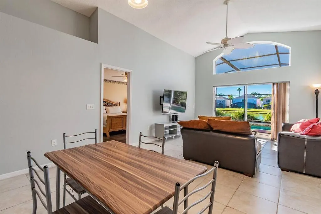 Spacious Water View With Pool Area-no Carpet Kissimmee