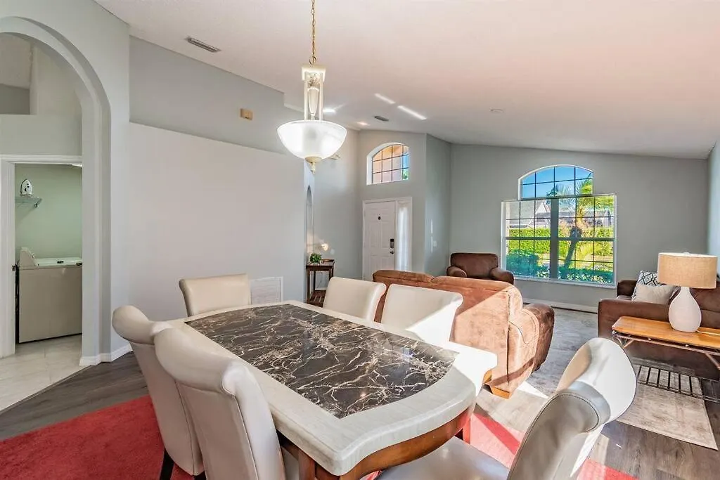 Holiday home Spacious Water View With Pool Area-no Carpet Kissimmee