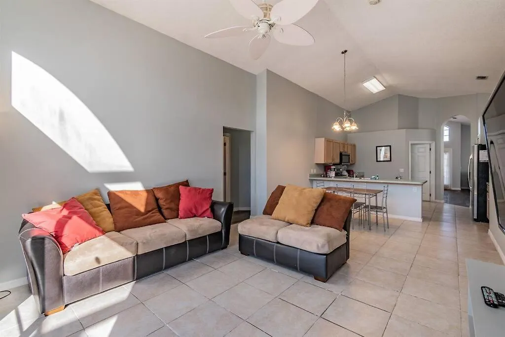 Spacious Water View With Pool Area-no Carpet * Kissimmee