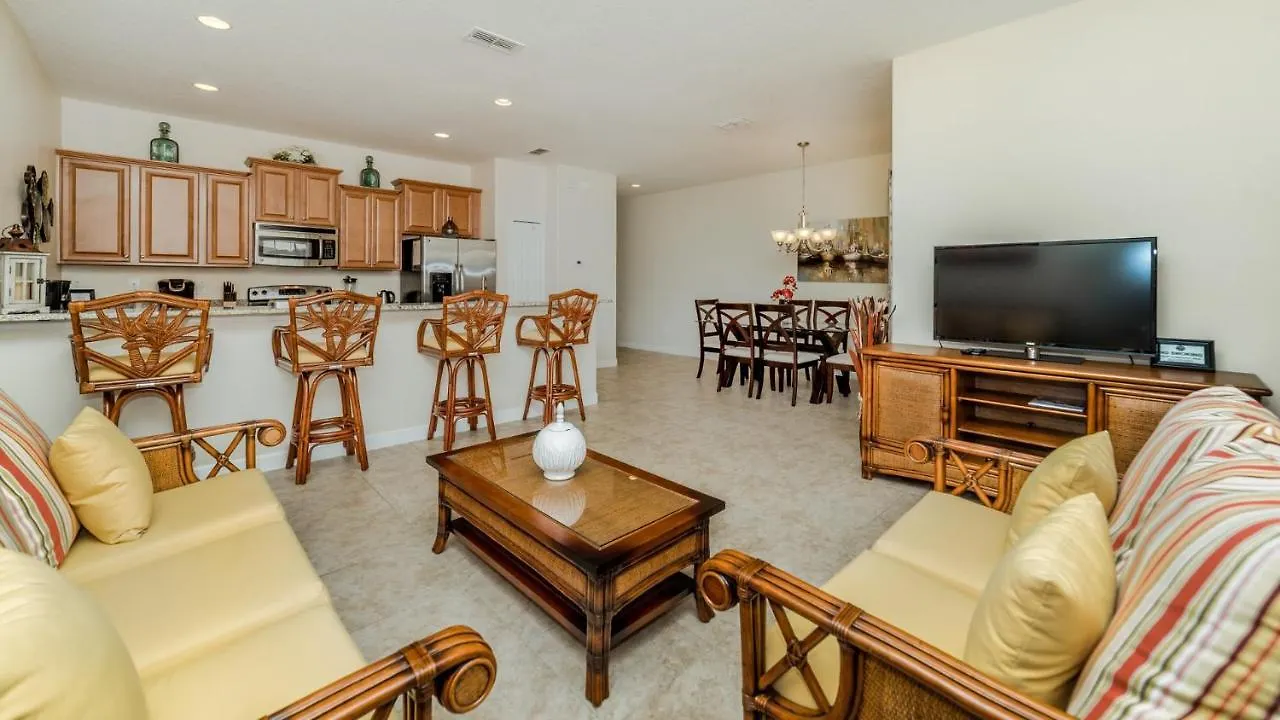 Paradise Palms - 4 Bed 3 Baths Holiday home *