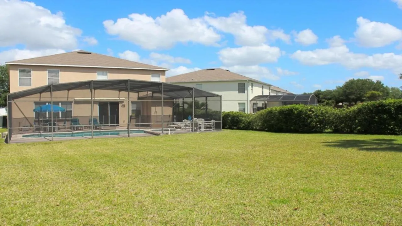 Villa 5br 45ba At Somerset *