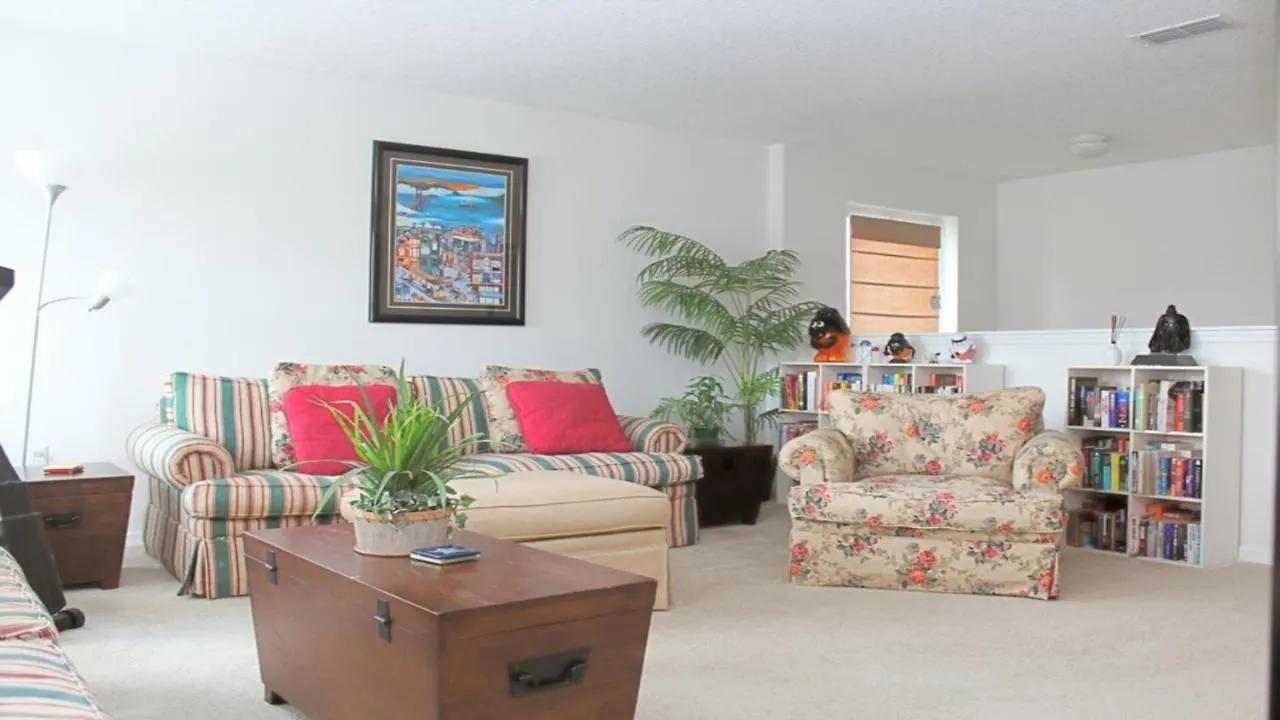5br 45ba At Somerset *