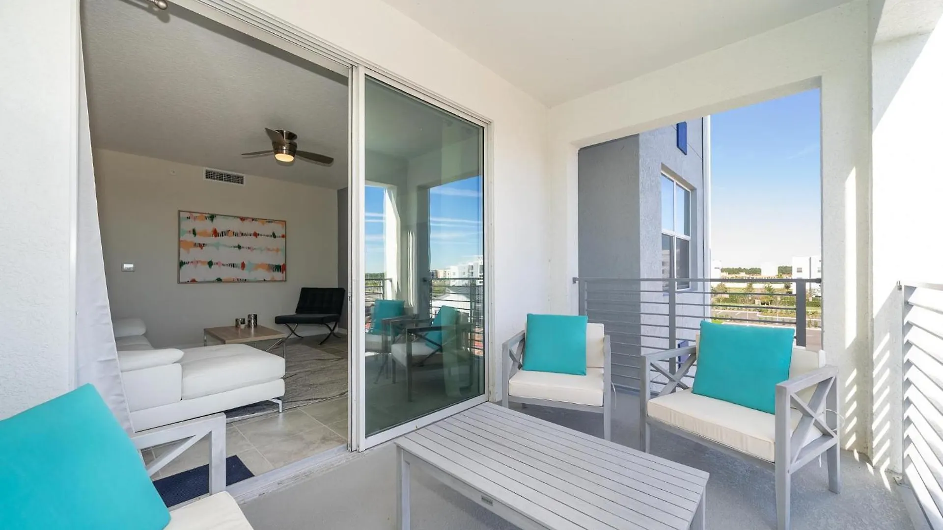 3120-303og Storey Lake, 2/2 Garden View Apartment *