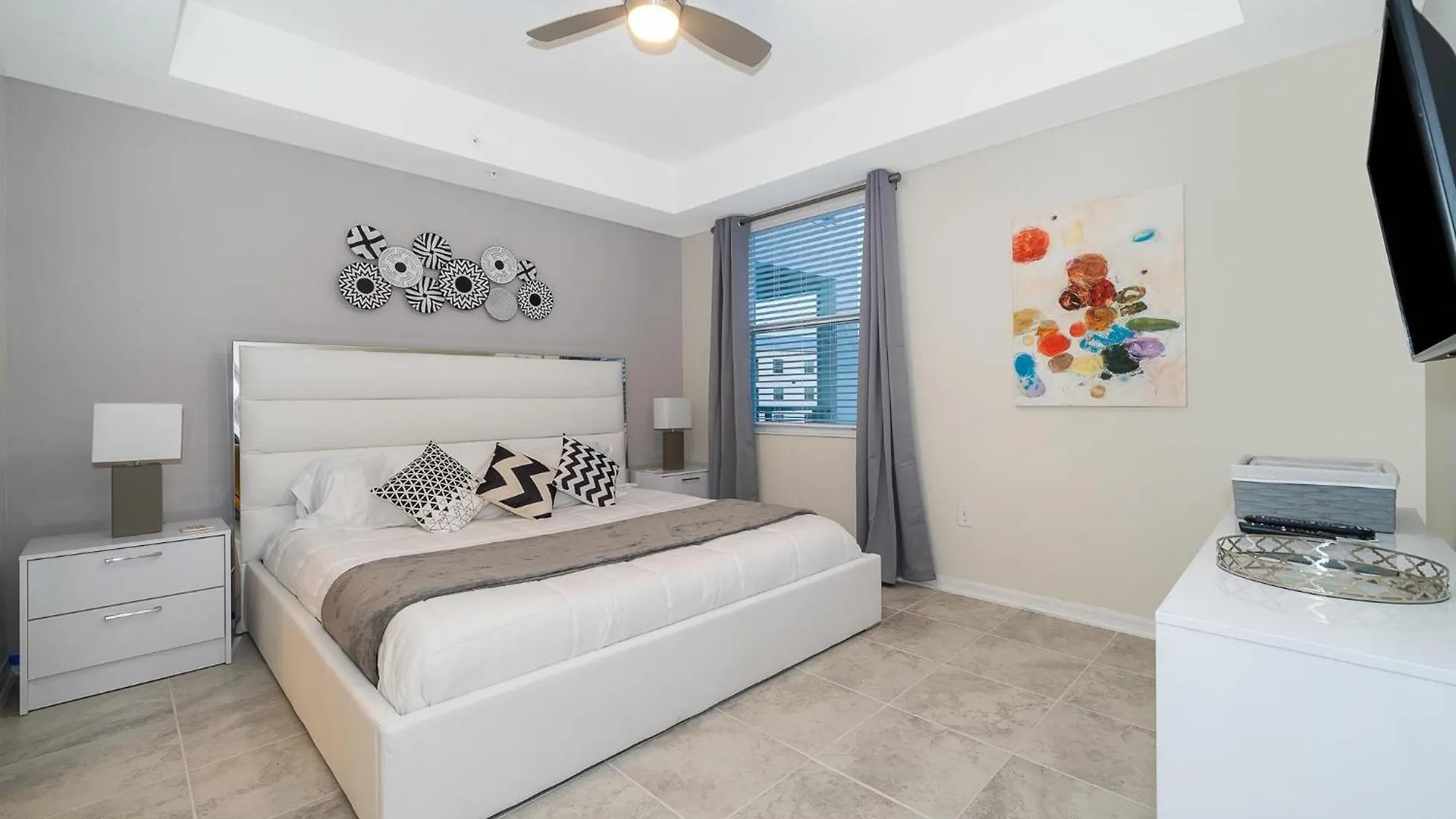 3150-308br Storey Lake, 3/2 Pool View * Kissimmee