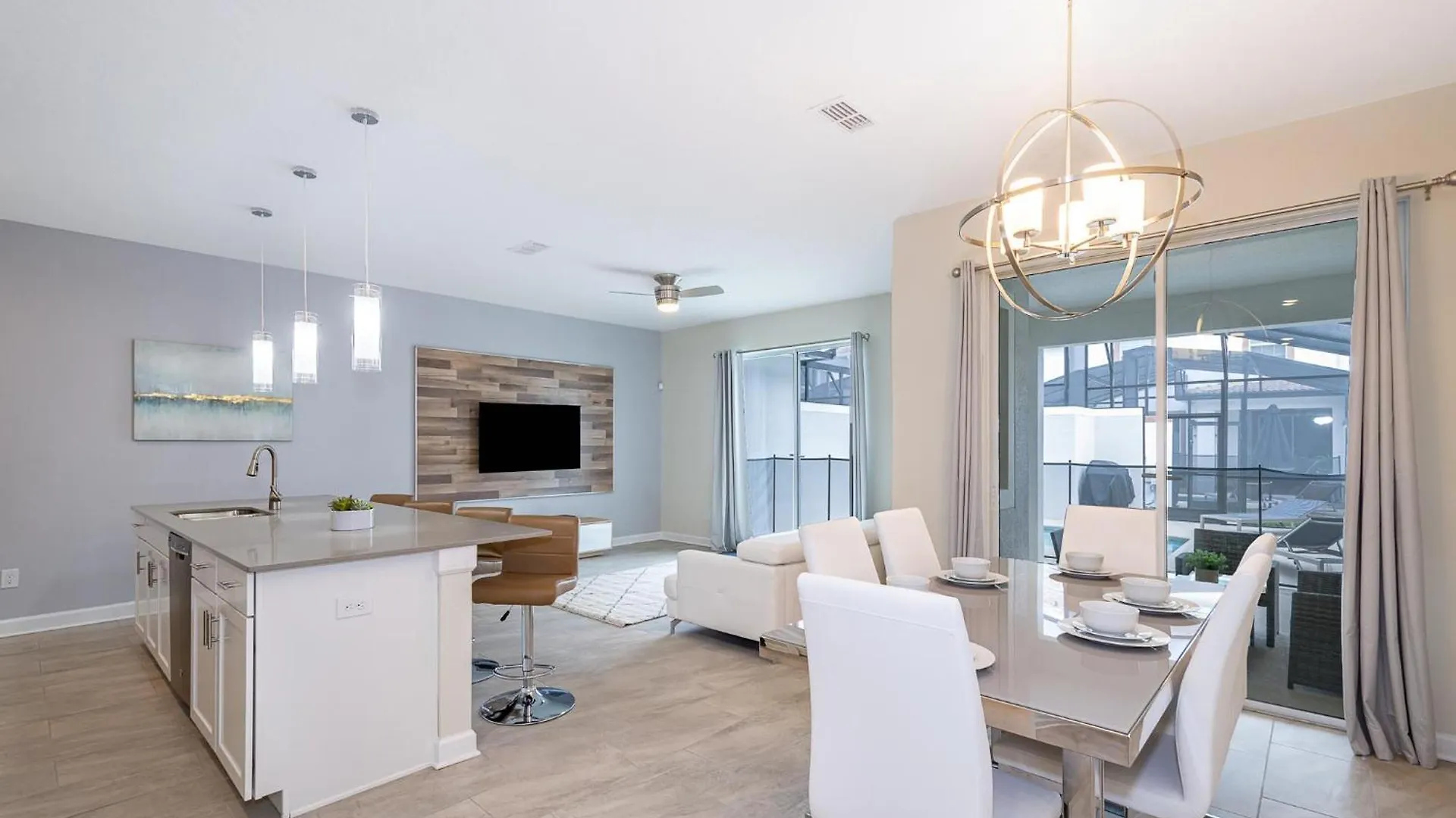 4809am Townhouse 4 Bedrooms & 3 Bathrooms + Pool *
