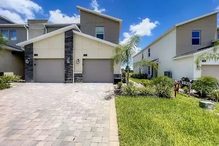 Stunning Golf View 2br With Waterpark & Game Holiday home Kissimmee