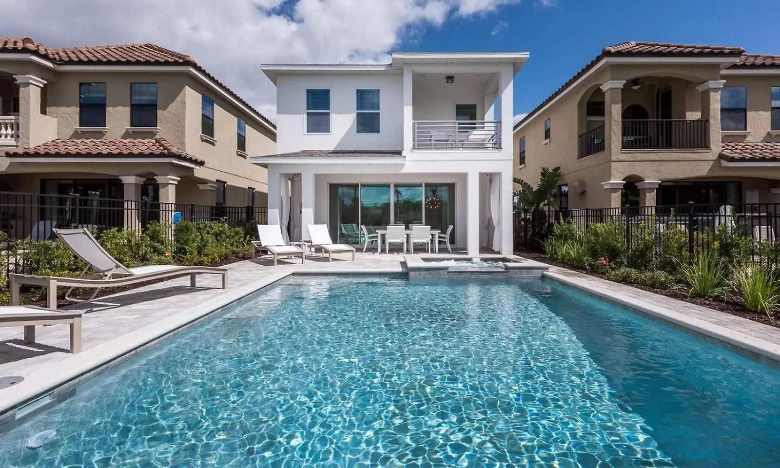 Holiday home Modern 6 Bdrm With Upscale Living At Reunion