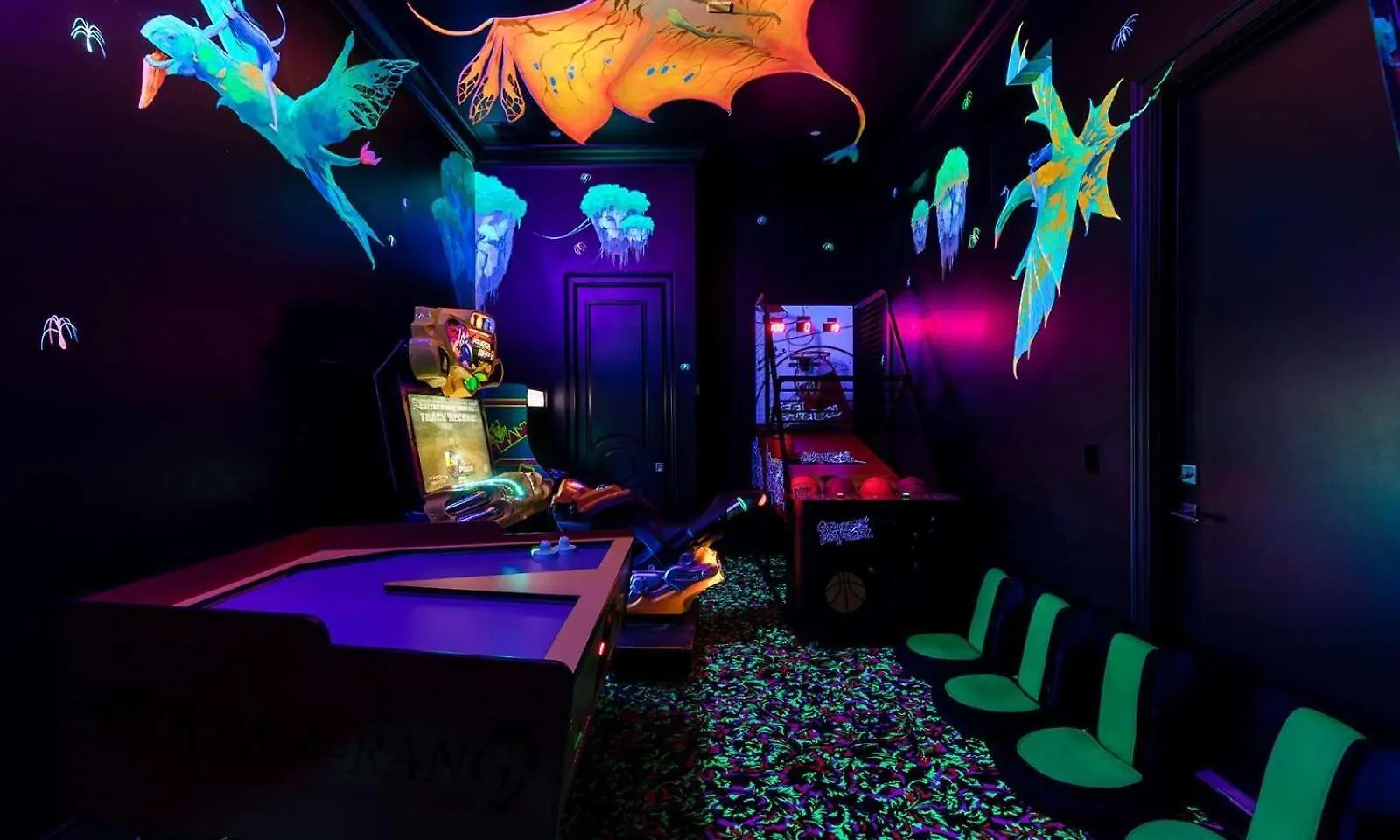 別荘 Deluxe 8 Bdrm Mansion With Swim Up Bar And Pool Slide At Reunion *