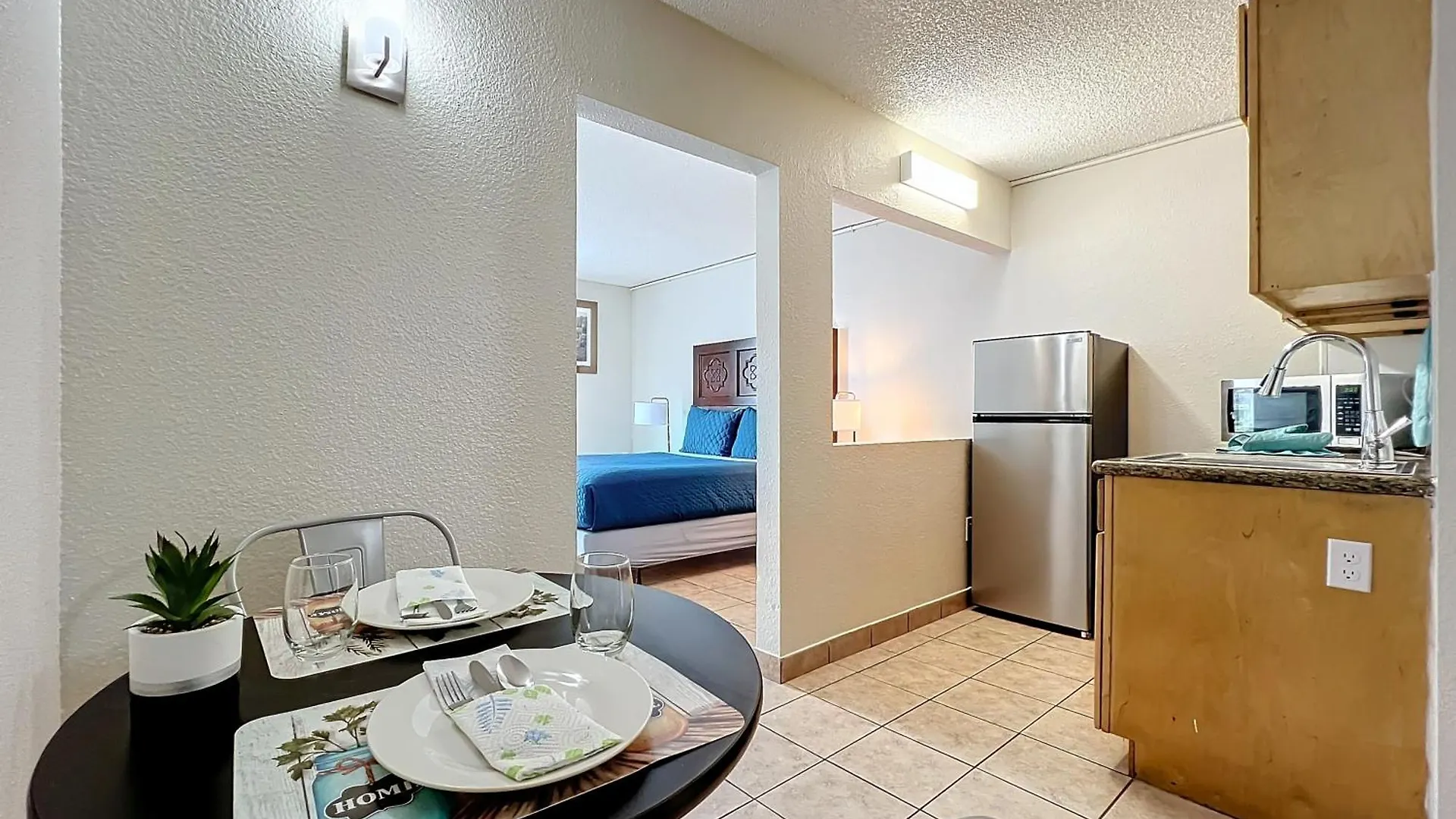 Stayable East Otel
