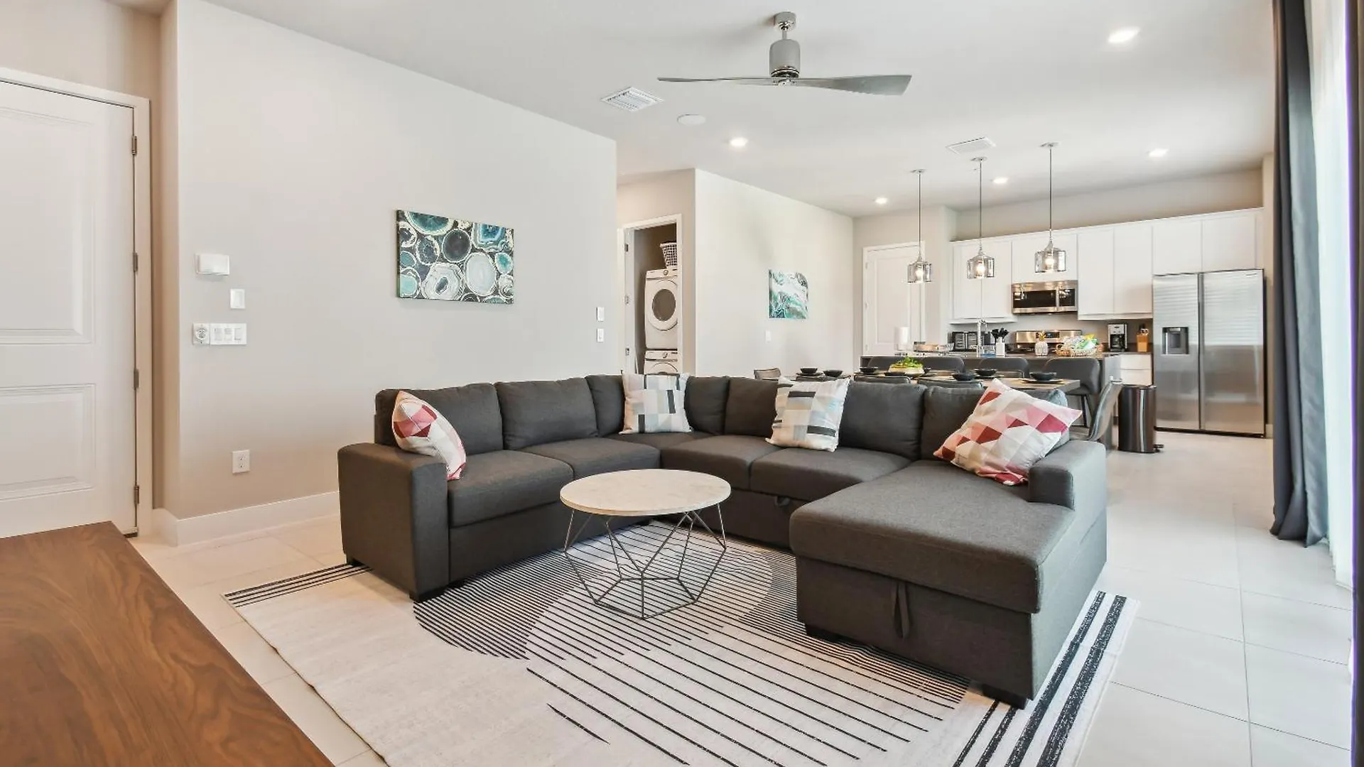 Stunning New Close To World Kissimmee