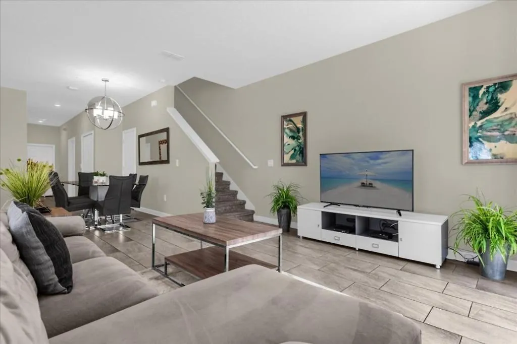 5 Bedroom- 5 Bathroom Storey 4901 Wa *