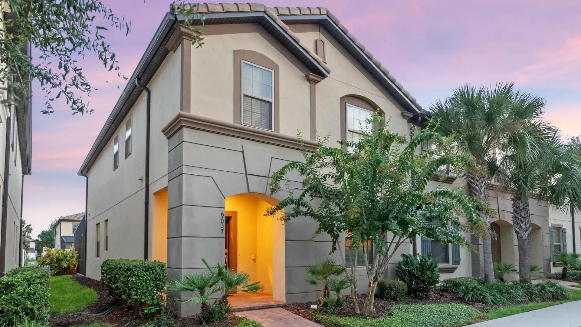 Heated Pool, Game Room, Free Waterpark Holiday home
