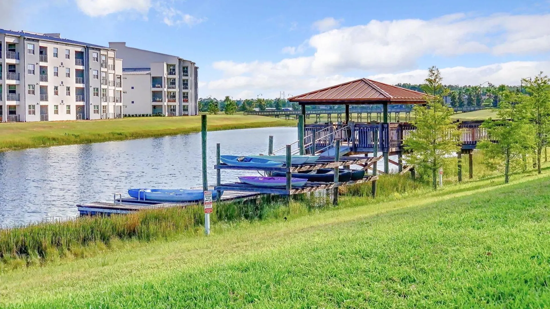 Peaceful 4br Th With Waterpark & Private Pool Holiday home *