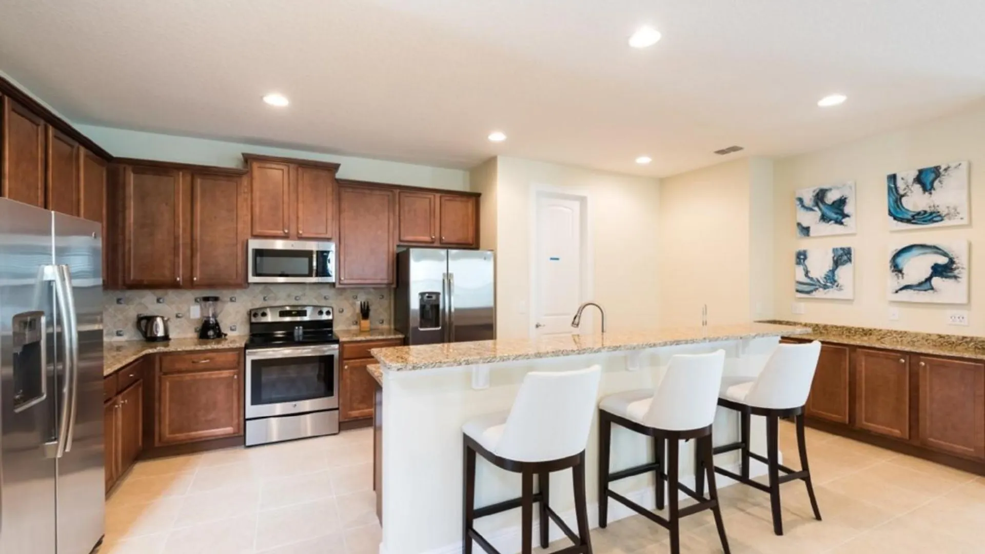 Luxury Near 10 Bedroom With Private Pool & Villa *
