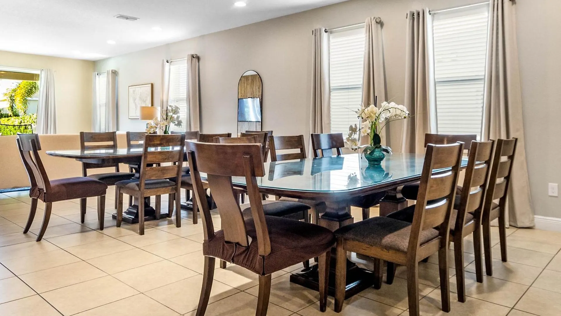 Luxury Near 10 Bedroom With Private Pool &