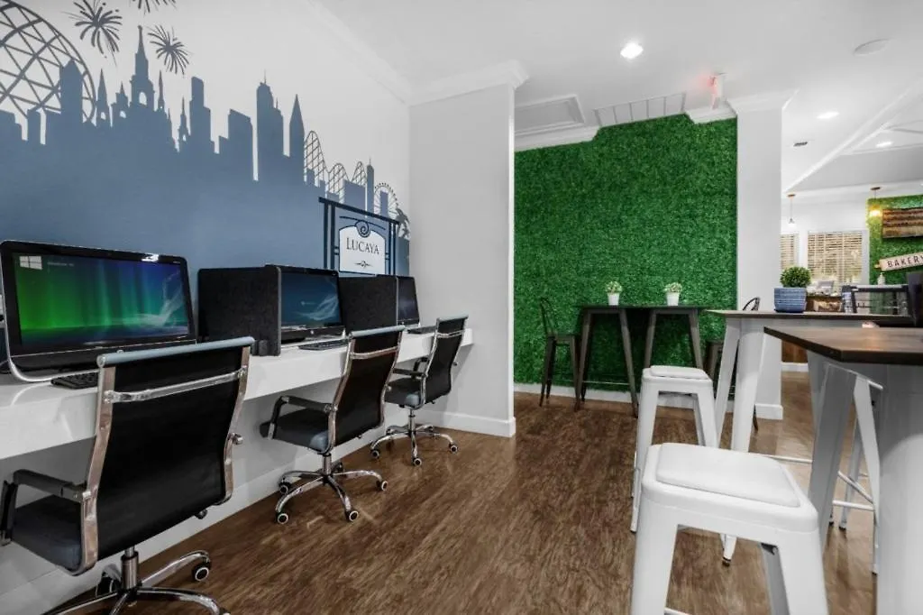 3 Bedroom- 2 Bathroom- Lucaya Village 13-107lv 펜션