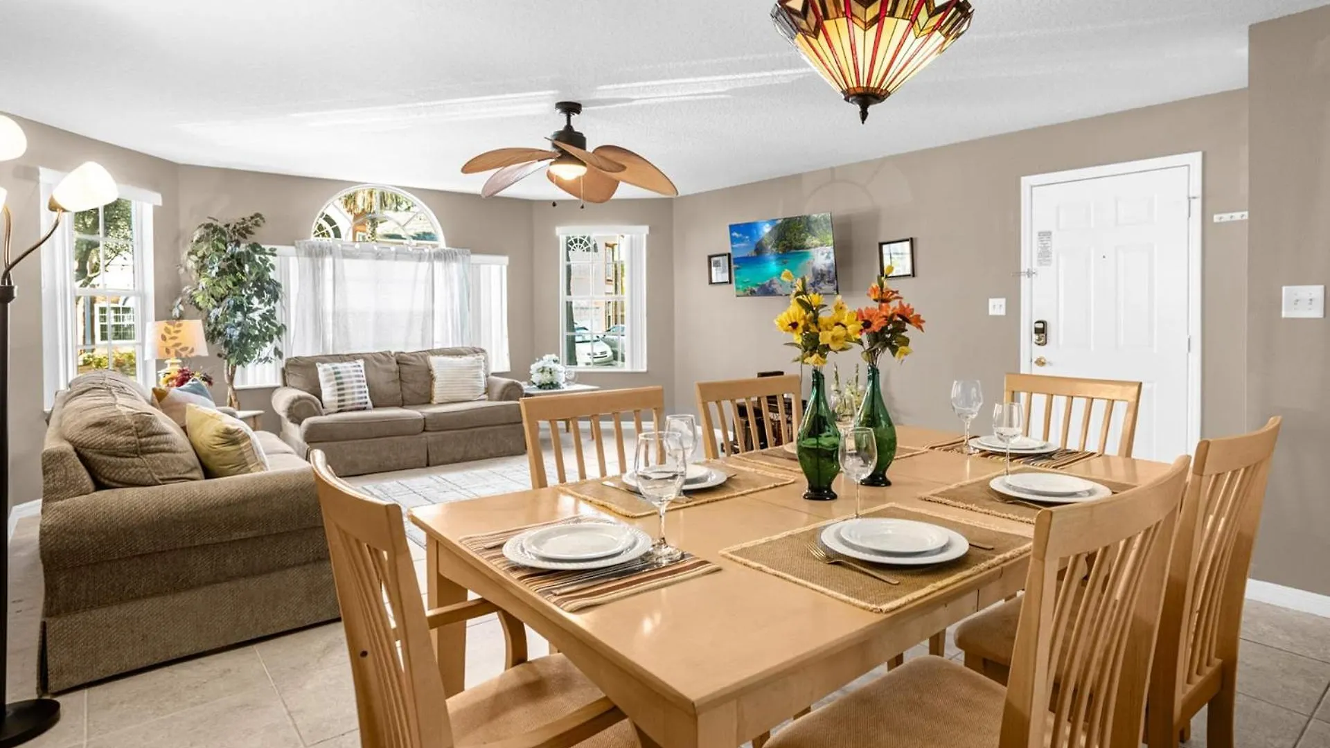 Ground Level With Garden Patio * Kissimmee