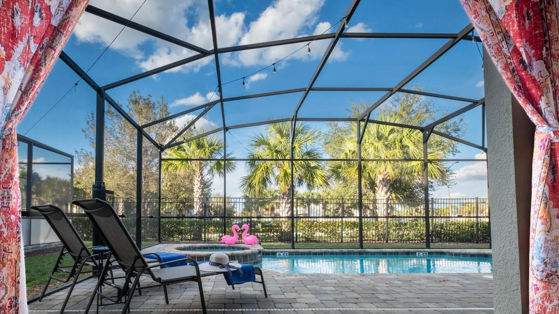 Indigo Flamingo Holiday home