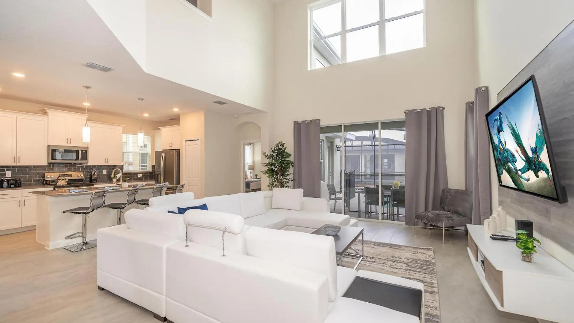 2776lo 5 Bed/5 Ba *