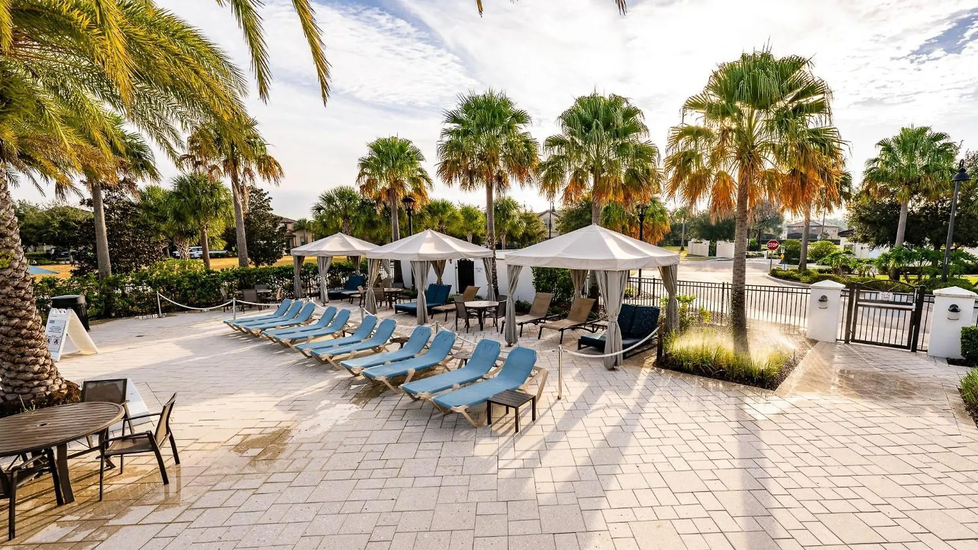 Holiday home Upscale 8br, Pool, Spa, Gameroom By