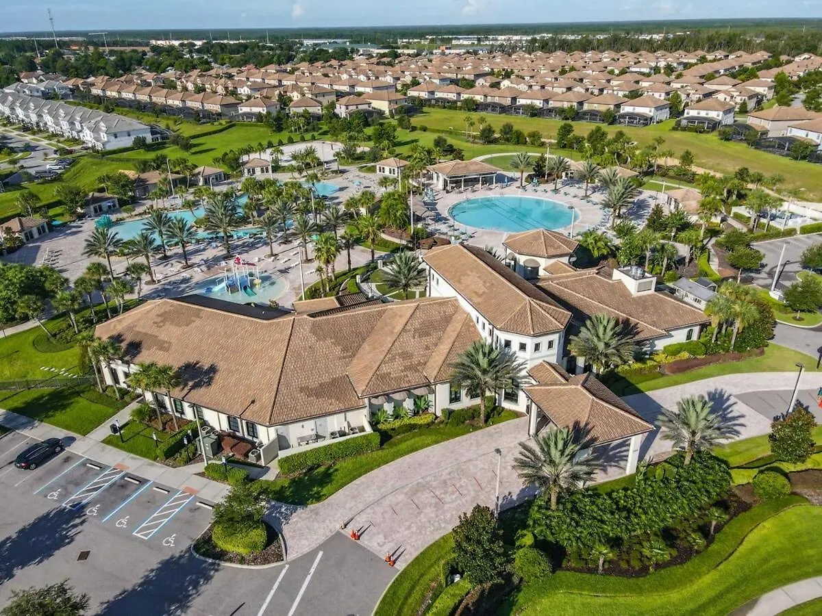 Comforting 2br With Waterpark & Game Holiday home *