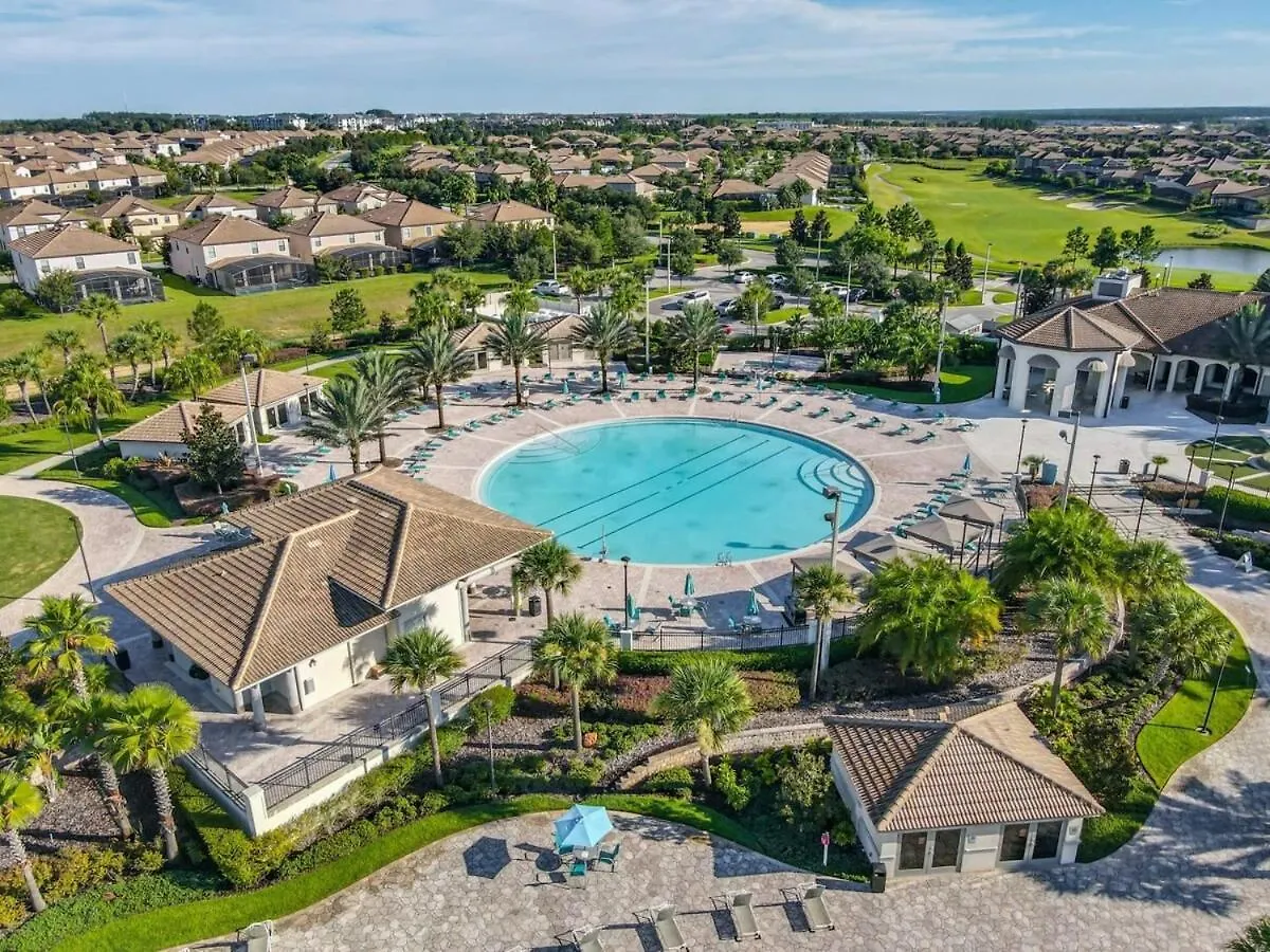 Comforting 2br With Waterpark & Game