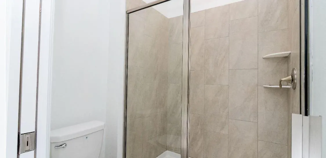 - Storey 974 * Kissimmee