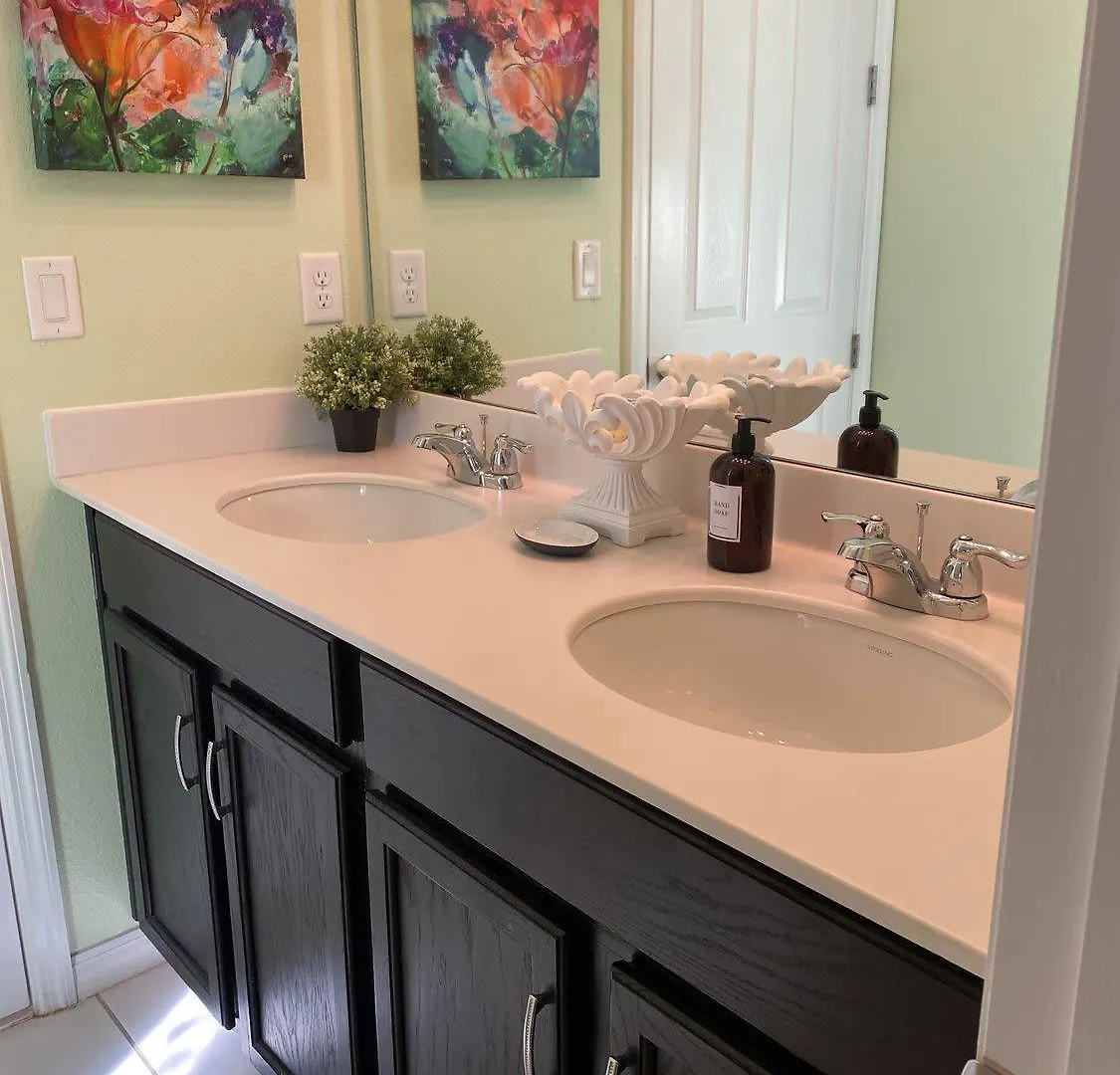 Solara Sunshine At Ellis Exclusive