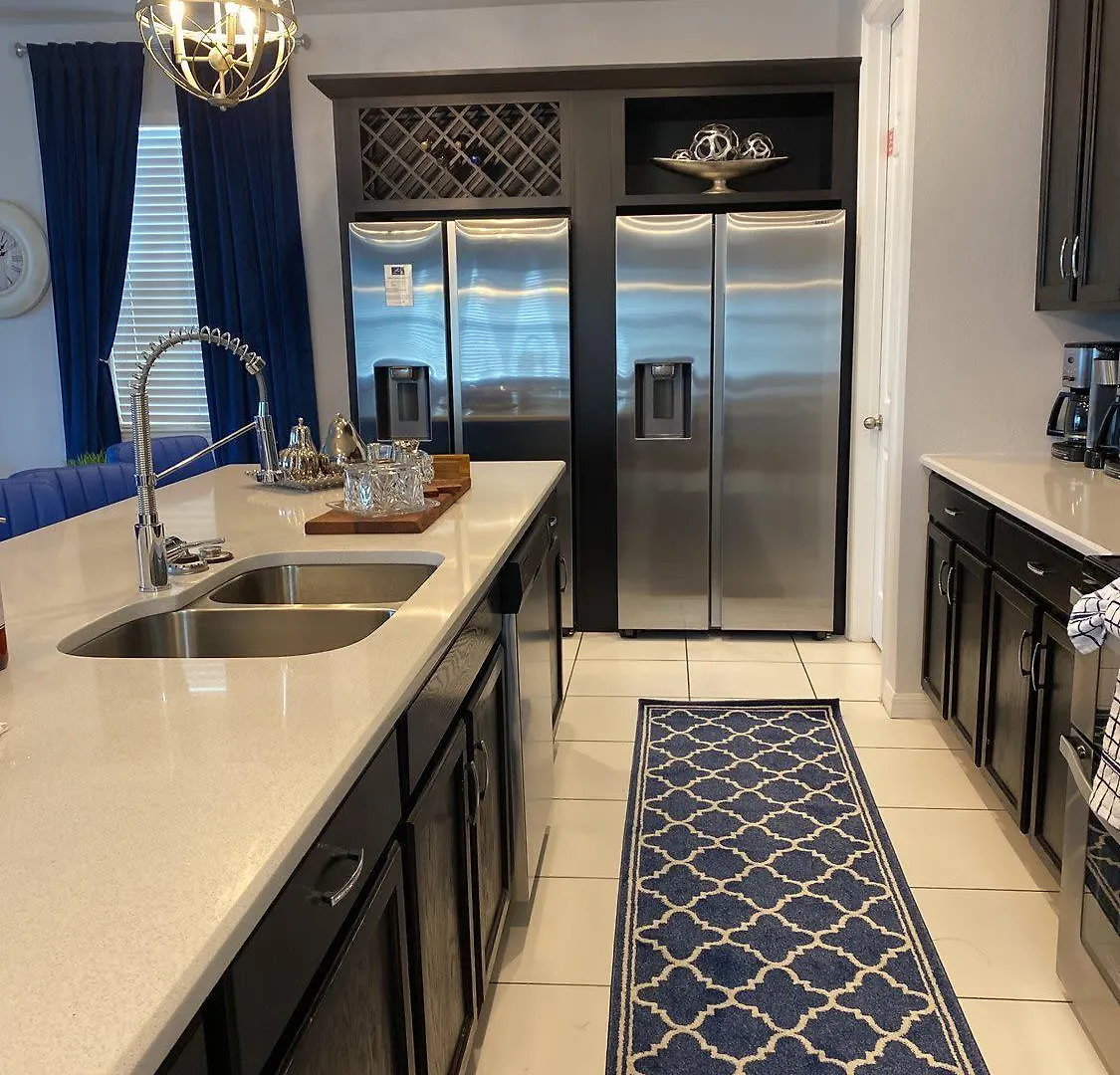 Solara Sunshine At Ellis Exclusive *