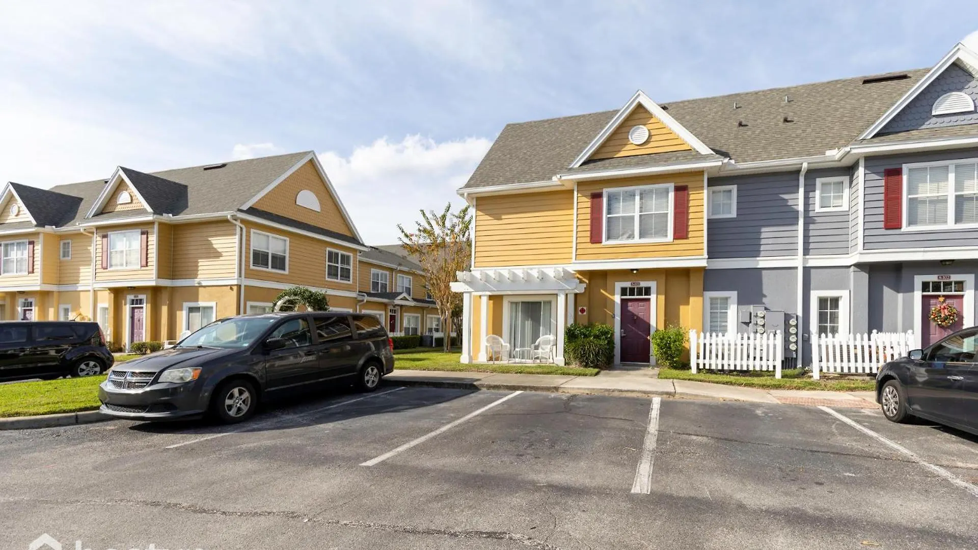 Amazing Family Townhouse Minutes From The Parks Holiday home Kissimmee
