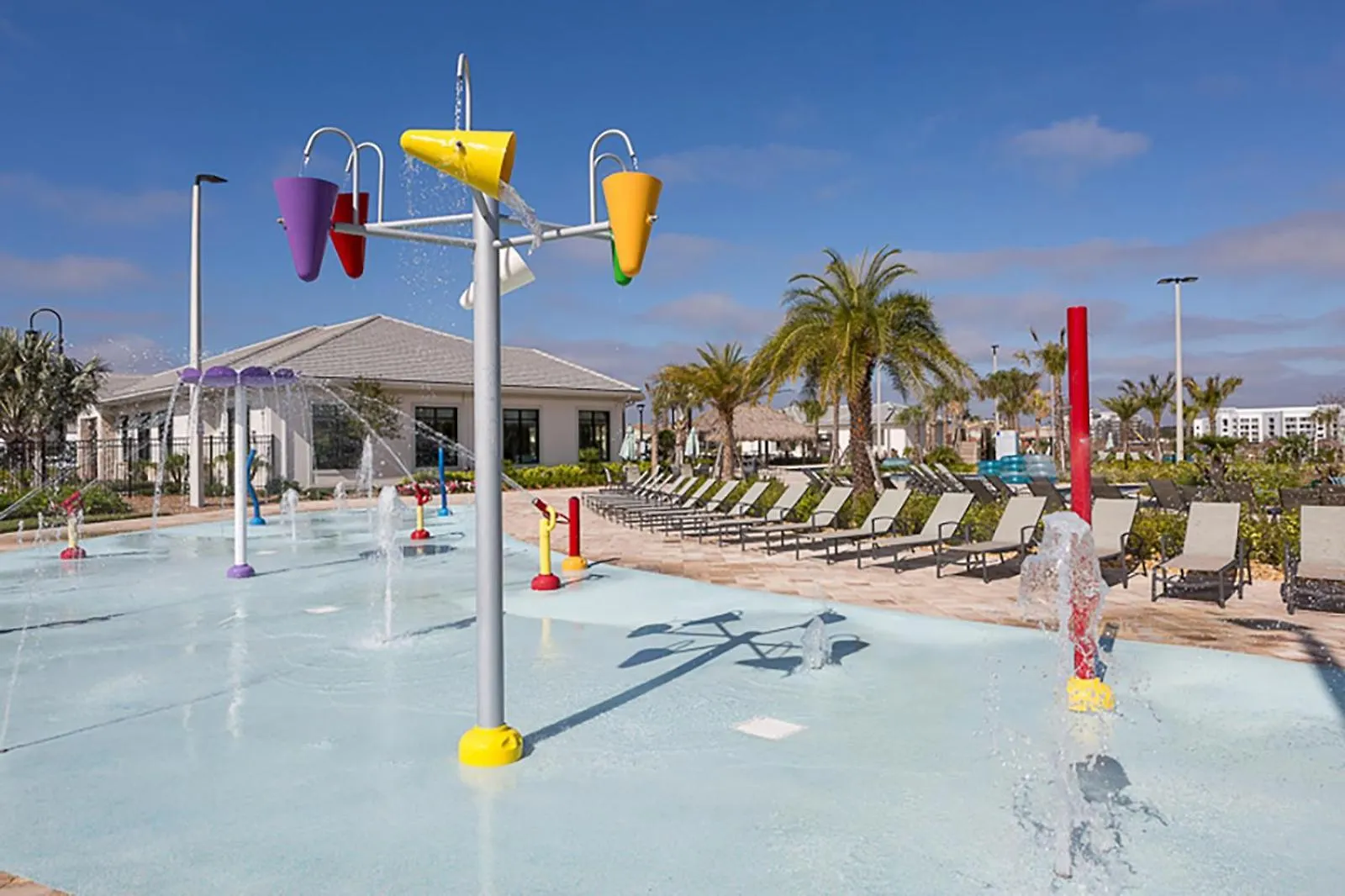 Holiday home Storey Cozy Pool Theme