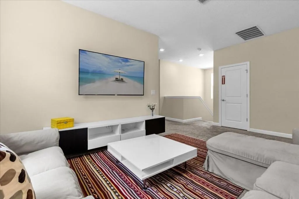 6 Bedrooms- 5 Bathrooms- Storey 2809 Bd *
