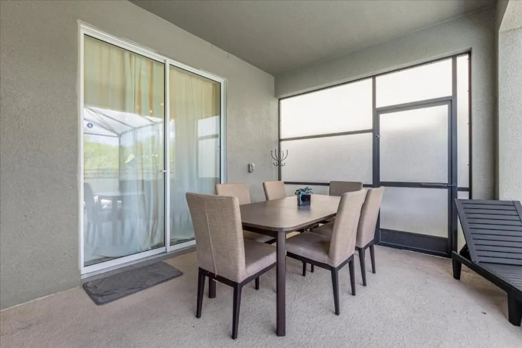 6 Bedrooms- 5 Bathrooms- Storey 2809 Bd Holiday home Kissimmee