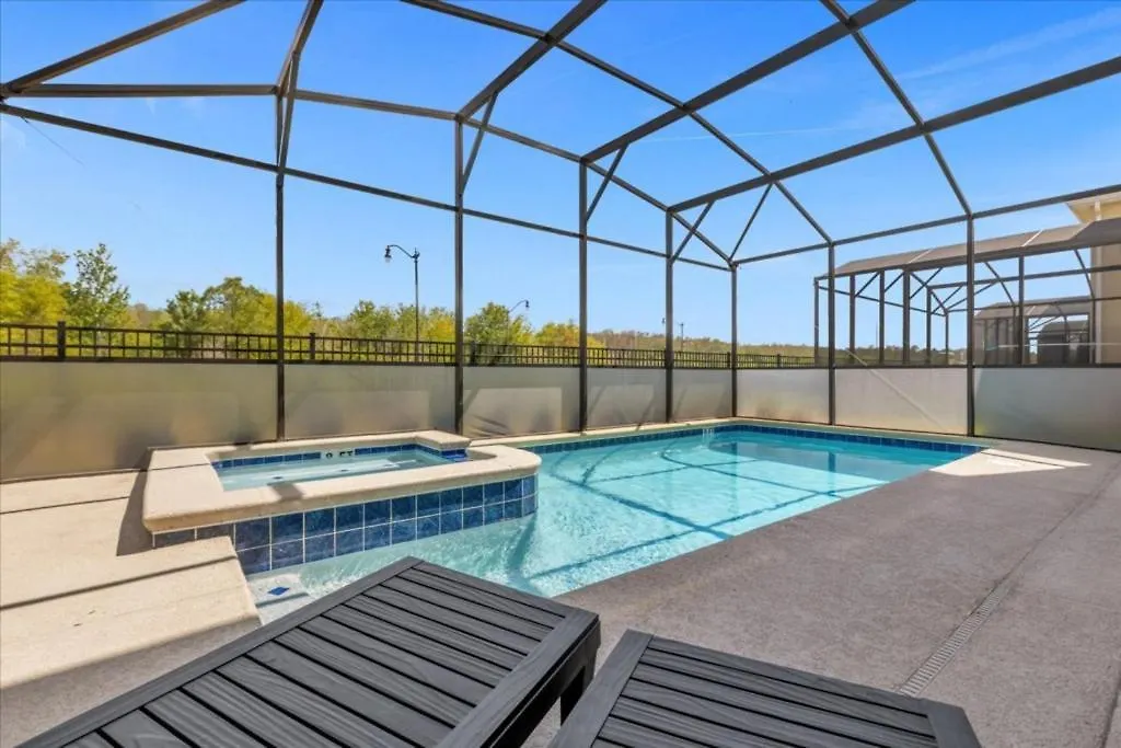 6 Bedrooms- 5 Bathrooms- Storey 2809 Bd Holiday home