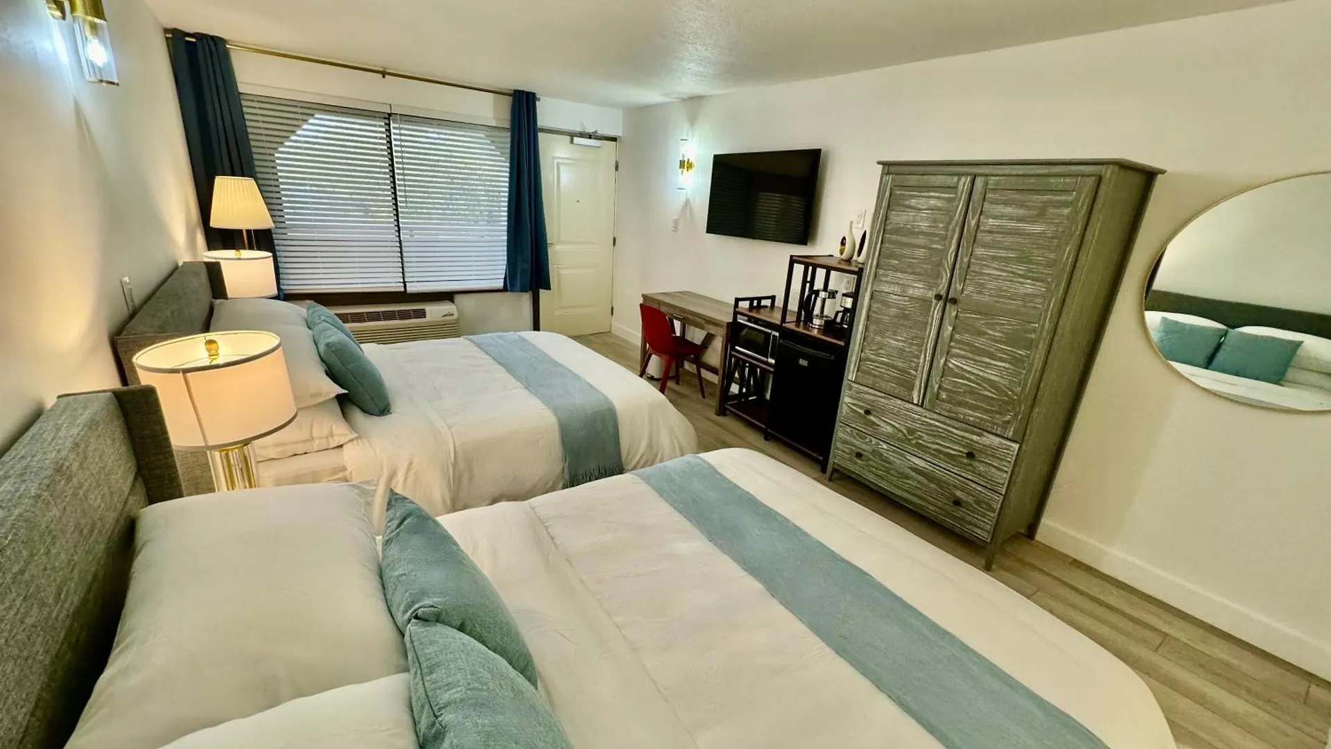 Apartment Pool - Wifi - Parking - Location !