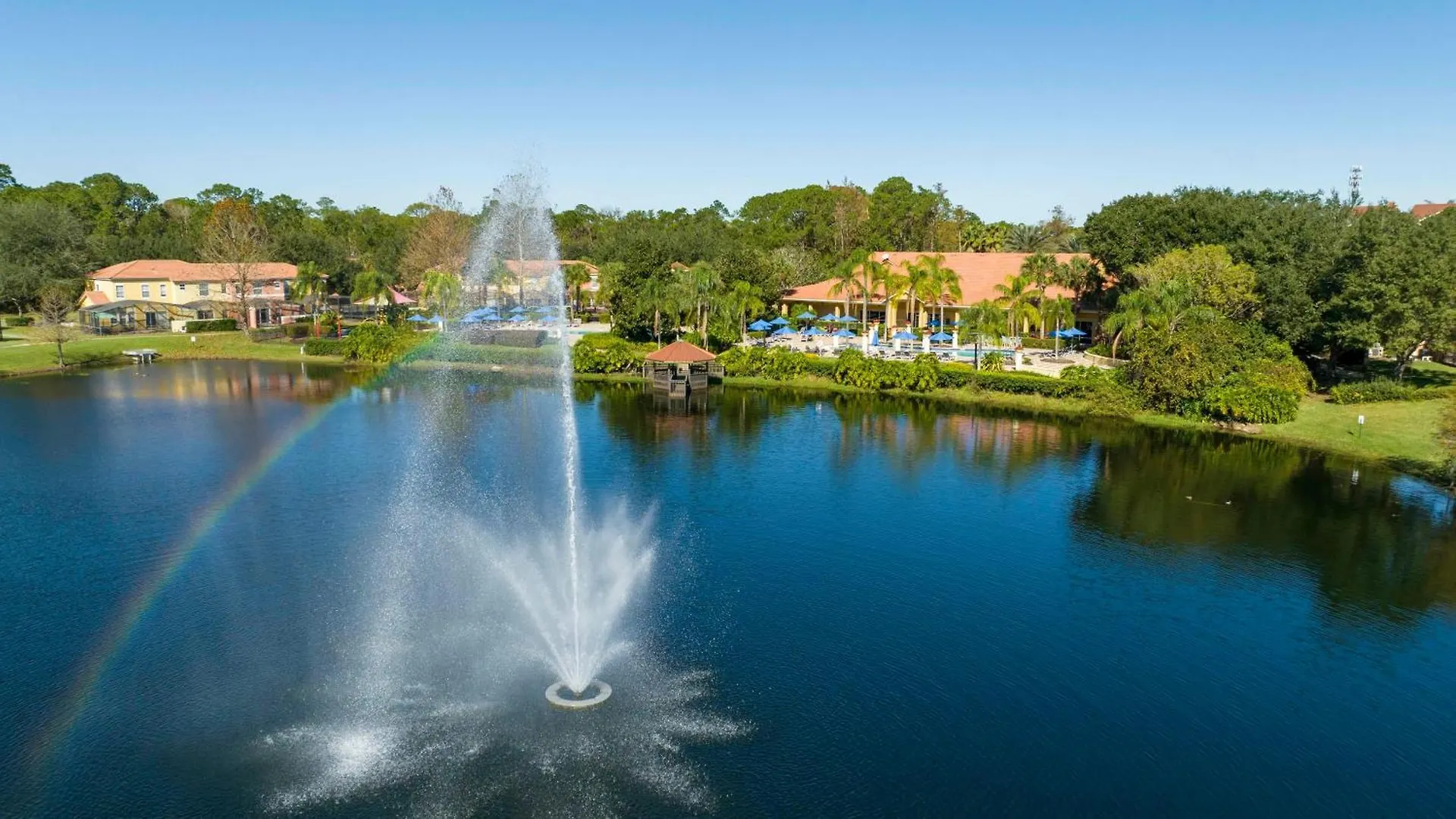 Beautiful Newly Renovated Private Hottub 3bed 3013 *