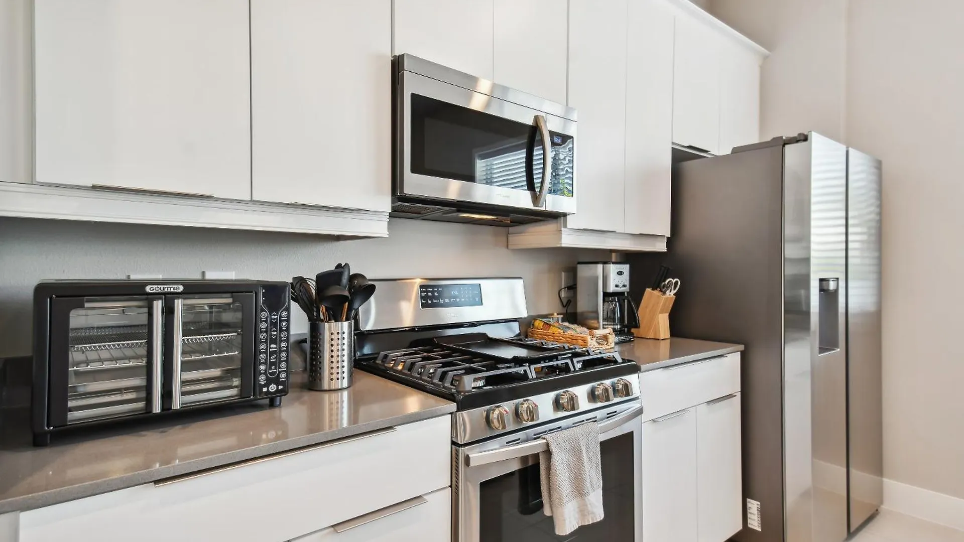 Stunning New Close To World Apartment Kissimmee