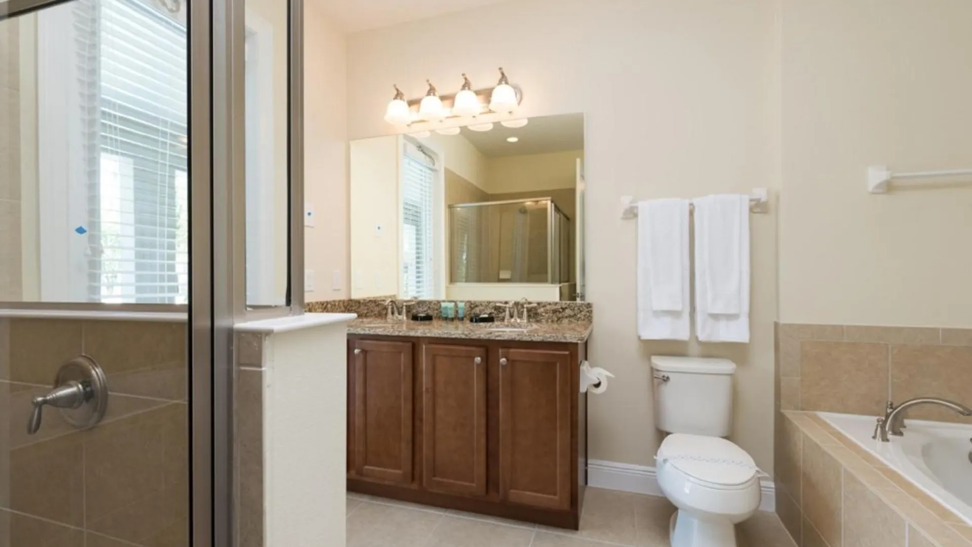 Luxury Near 10 Bedroom With Private Pool & Kissimmee