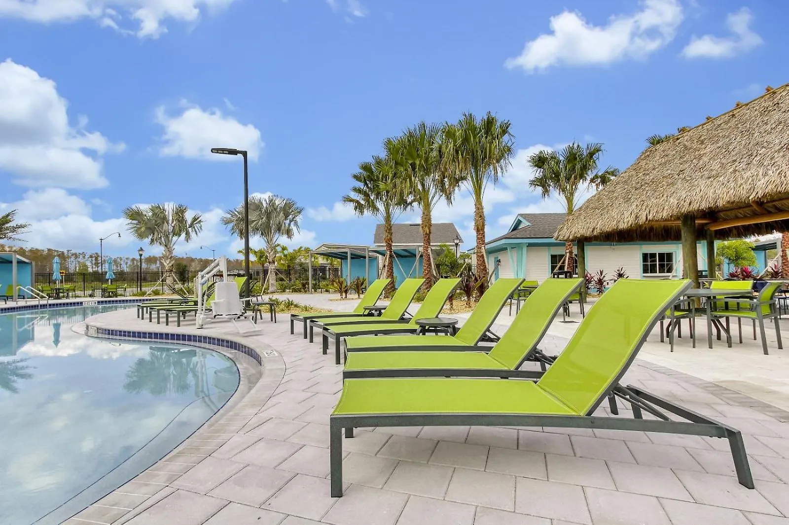 Storey Escape W/ Pool, Games & Water Park Hébergement de vacances *