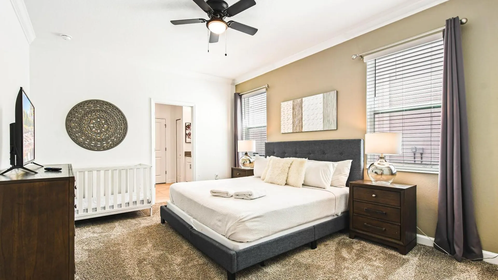 Elegant Retreat With Private & Pool Kissimmee