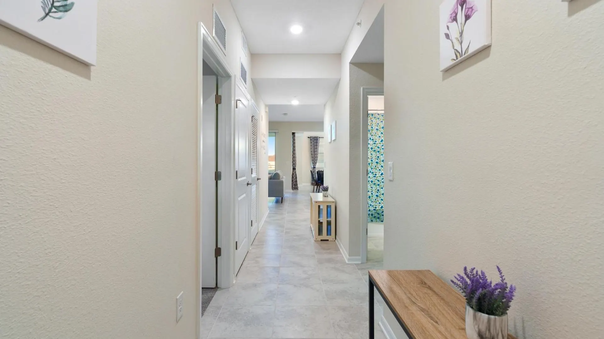 Storey 2br Cozy Close To *