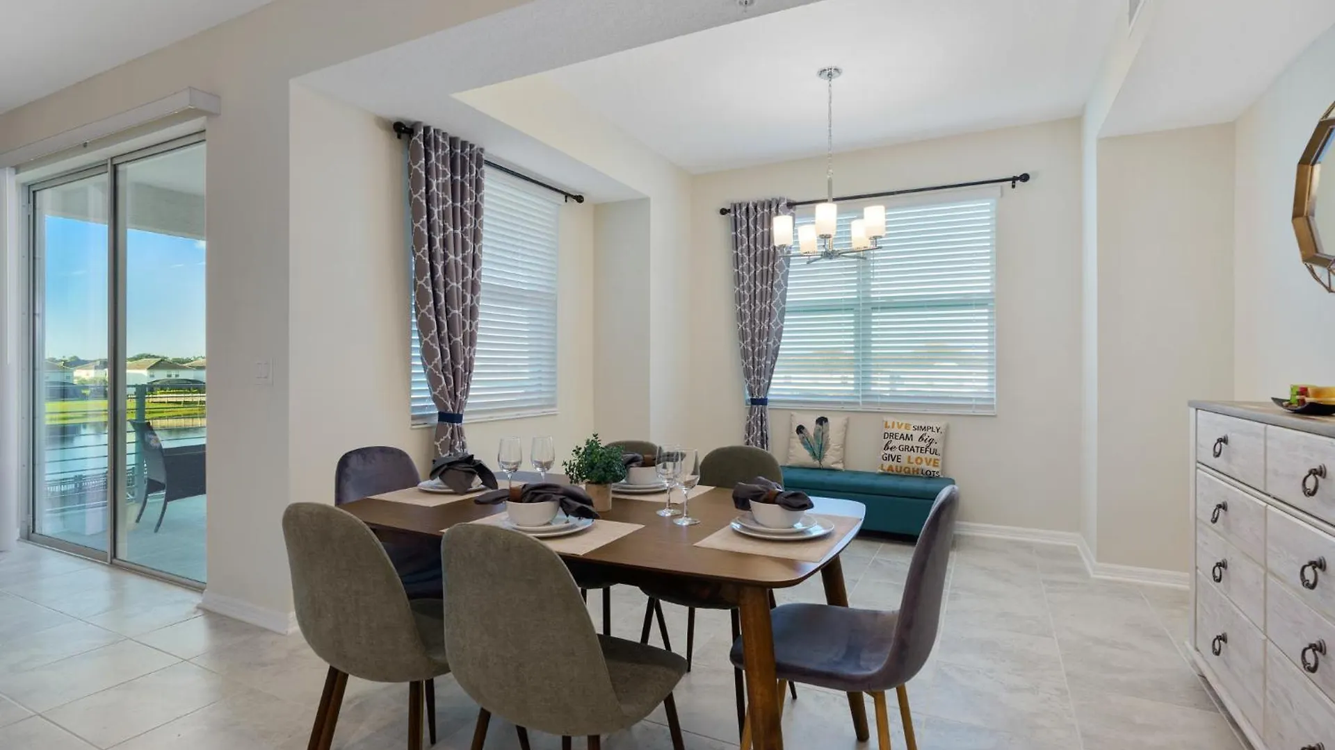 Storey 2br Cozy Close To