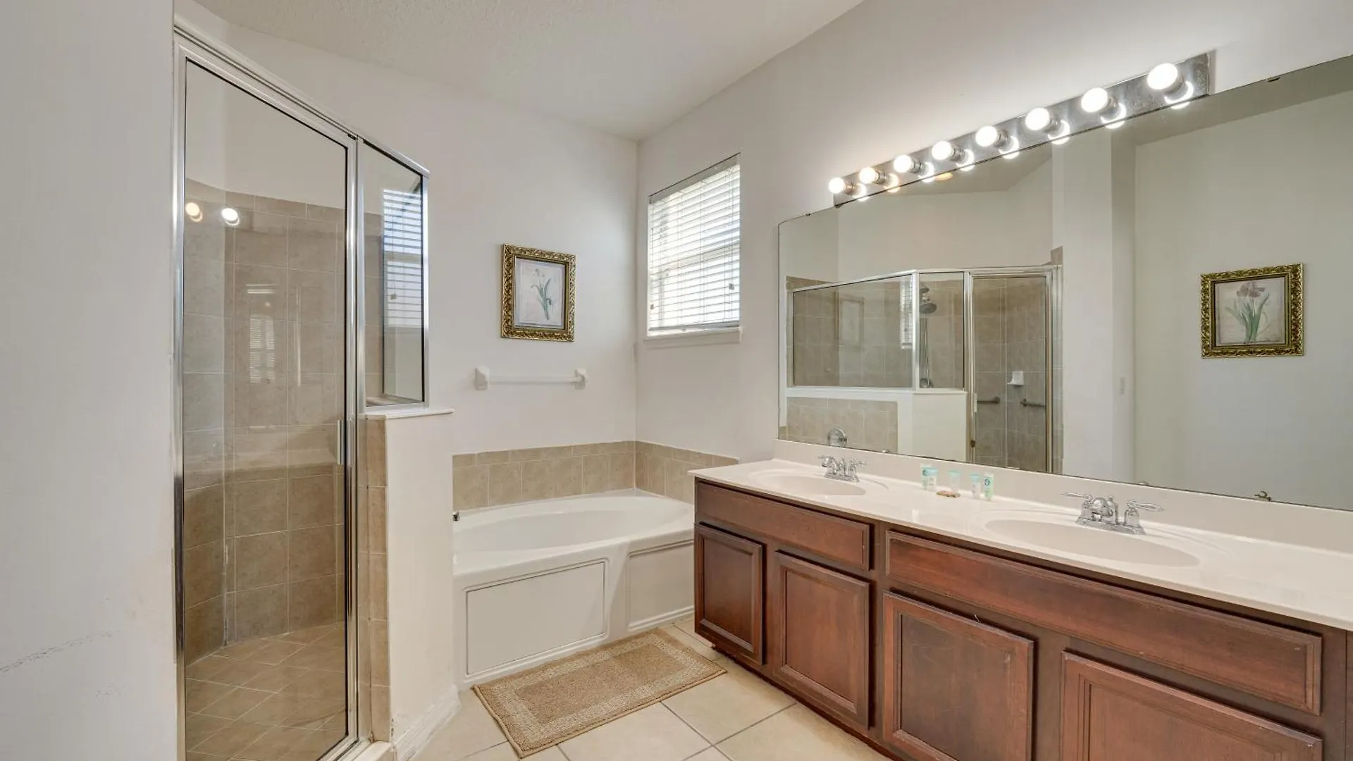 Elegant And Spacious Vacation Home! * Kissimmee